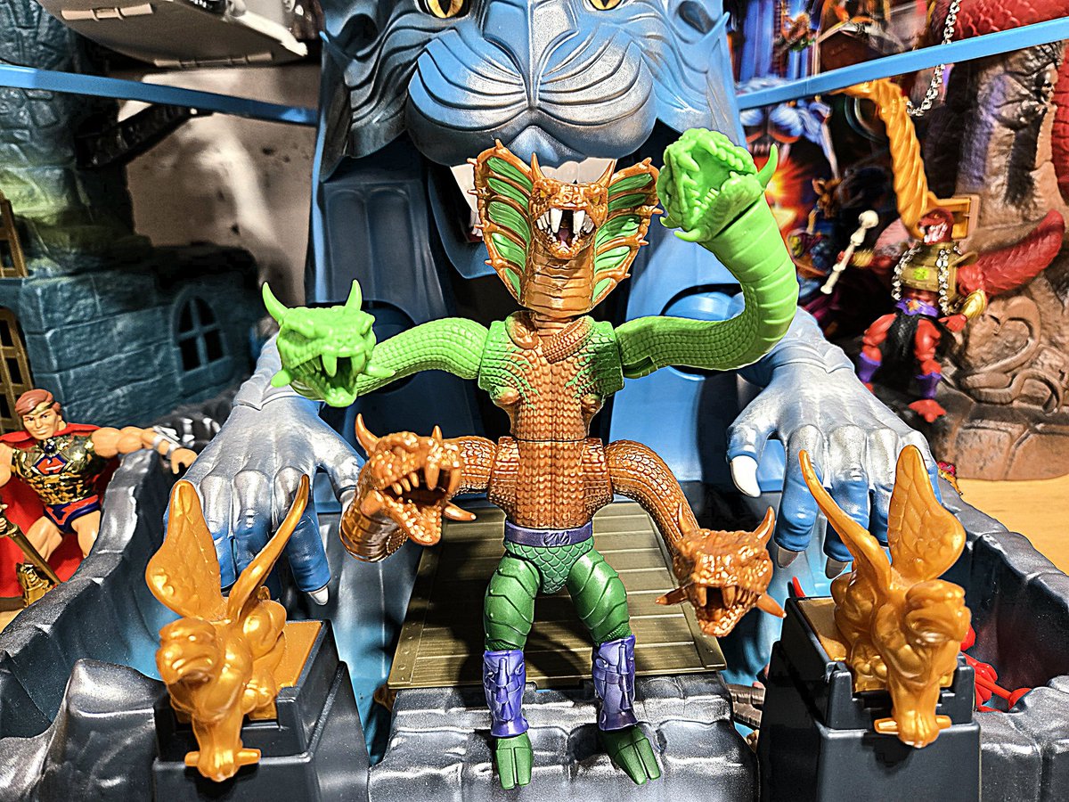 cracktasticpod's tweet photo. Happy #turtlethursday New video on YouTube https://t.co/tH8vcEkKI0 @Mattel #thepfpn #cracktasticplastic #unboxing #firstimpressions #review #toyphotography #tmnt #teenagemutantninjaturtles #motu #mastersoftheuniverse #turtlesofgrayskull #tog #reptilewars #kinghiss #footsoldier https://t.co/0t36niBp7L