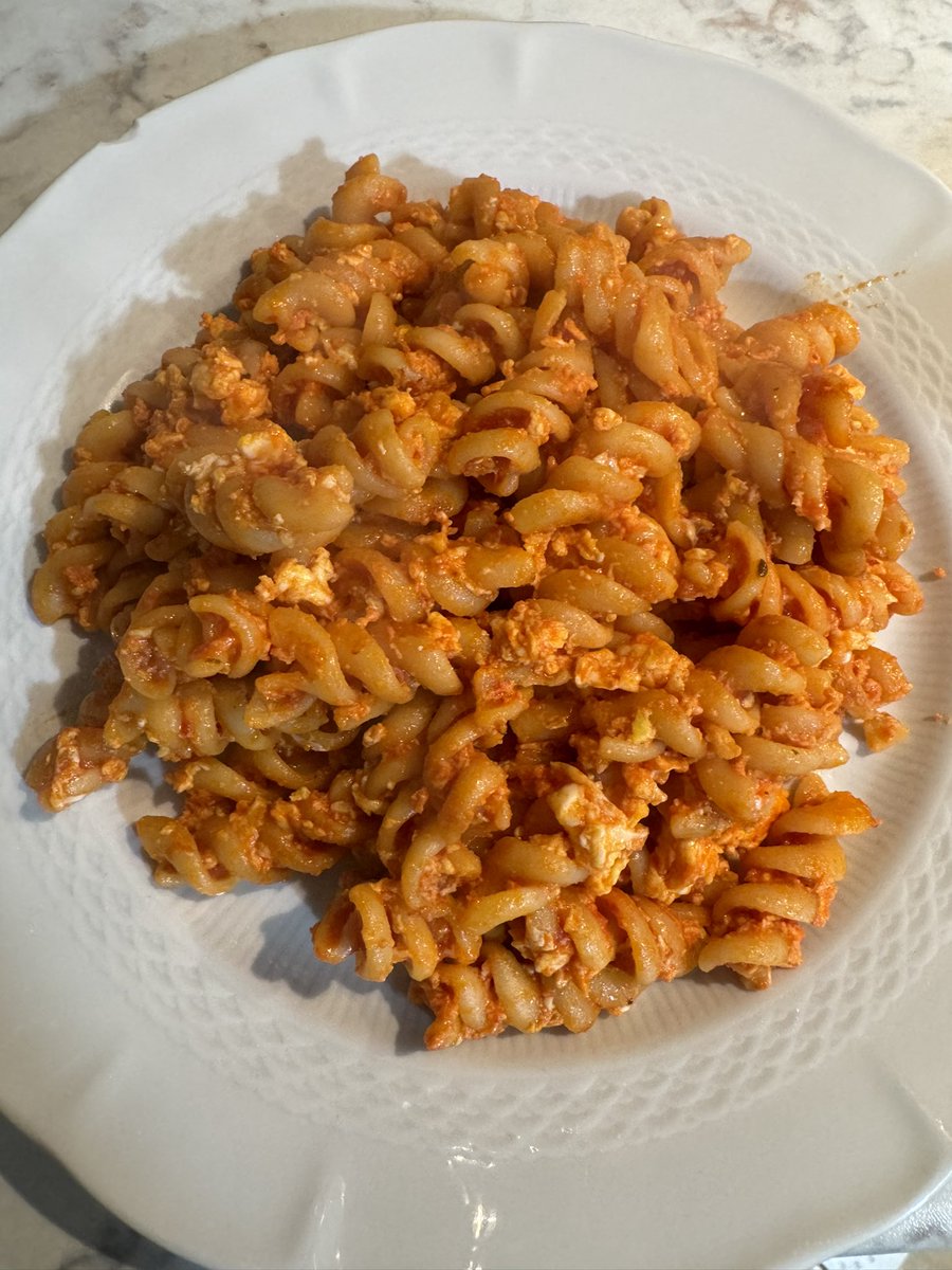 Today would have been my Dad’s 90th birthday 🎂 I cannot believe he’s been gone almost as long as he was alive. Here he is (on the right) with my Uncle John - probably in 1989 or so. I miss him everyday ❤️ To honor him I made one of his favorites… left over macaroni and