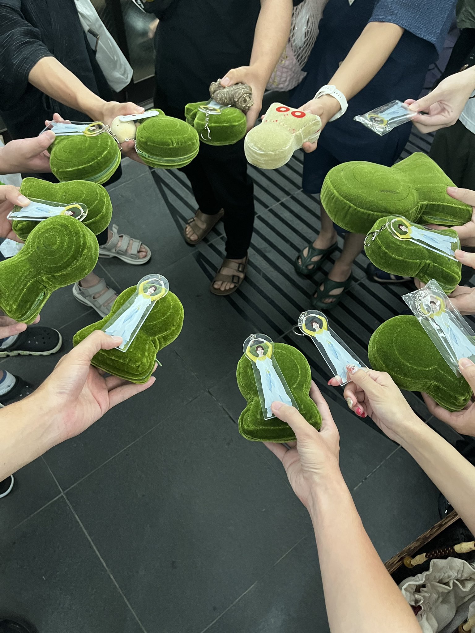 古墳クッション ラージサイズ（復刻版）宇宙椅子 古墳クッション ラージサイズ（復刻版）宇宙椅子 cosmic re