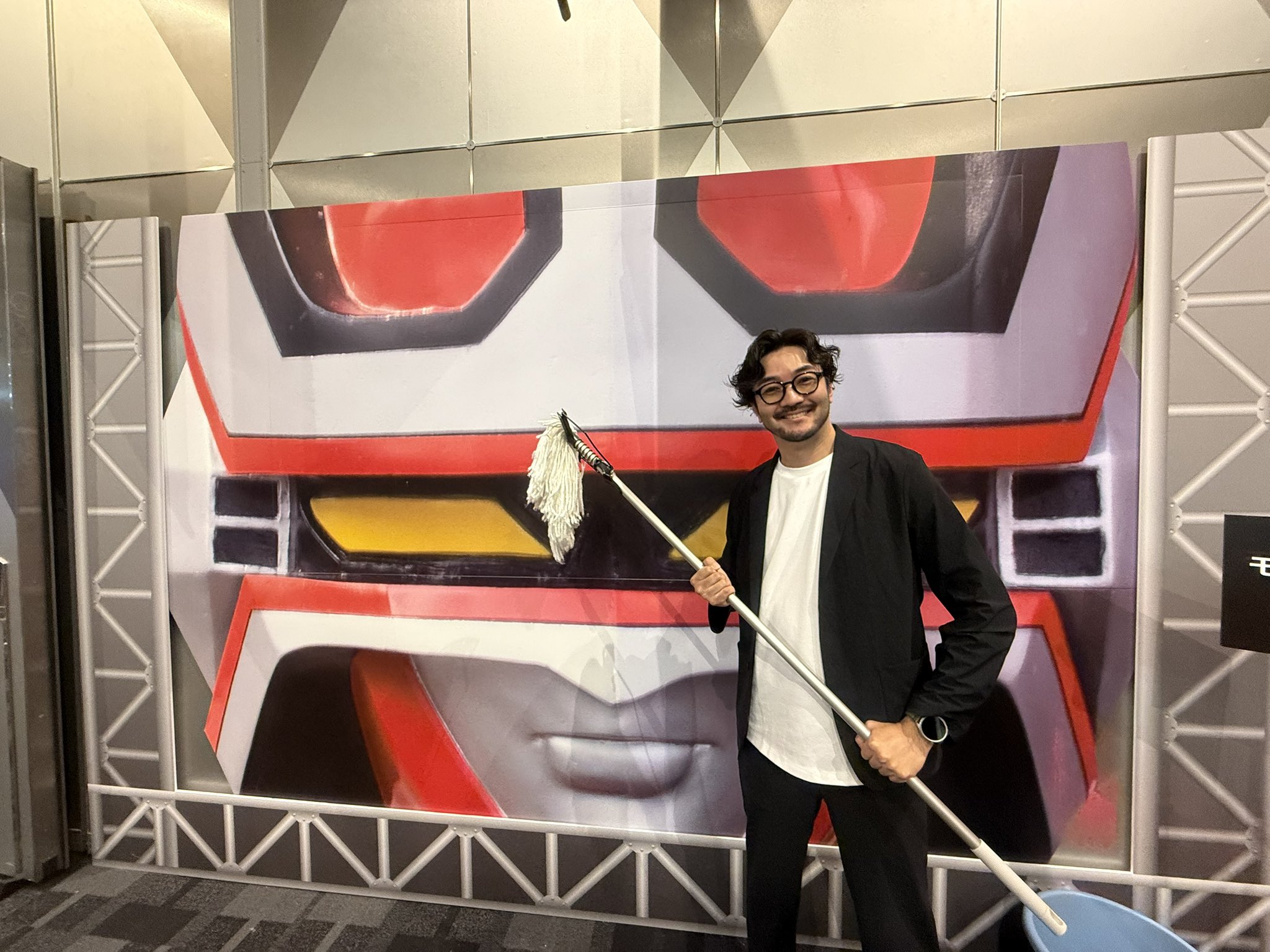 特撮 ID EYrEpMcKbY.jpg
