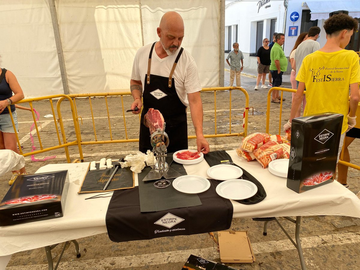 FESTISIERRA tweet media