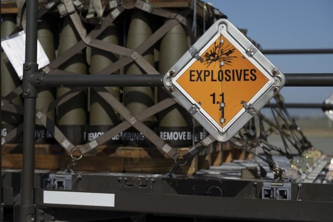 📍 Beş Avrupa ülkesi, Ukrayna’ya ABD’den silah tedarik edilmesi için toplam 1,5 milyar dolar kaynak ayırdı

📍 Hollanda ve Almanya, 500’er milyon dolar katkı sağlarken, diğer payı Danimarka, Norveç ve İsveç karşılayacak

📍 Silah alımı NATO tarafından koordine edilecek