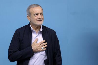 وقتی رئیس‌جمهور به جای شعار، مشکلات واقعی کشور را بیان می‌کند، به مذاق اهل جهل خوش نمی‌آید.
اما ملت به شفافیت رأی داده‌اند، نه به پنهان‌کاری.

 به کوری چشم دشمنان و تندروهای نادان، مردم با بصیرت #ایران پشت دکتر پزشکیان ایستاده اند.
#پزشکیان 
#پزشکیان_تنها_نیست 
#اقلیت_چهار_درصدی