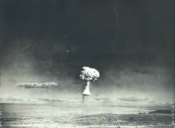 Soviet nuclear test RDS-6s («Joe-4»), 400 kilotons, 37 m tower, Semipalatinsk test site. 12 August 1953. The detonation demonstrated the use of fusion in a weaponizable design.
