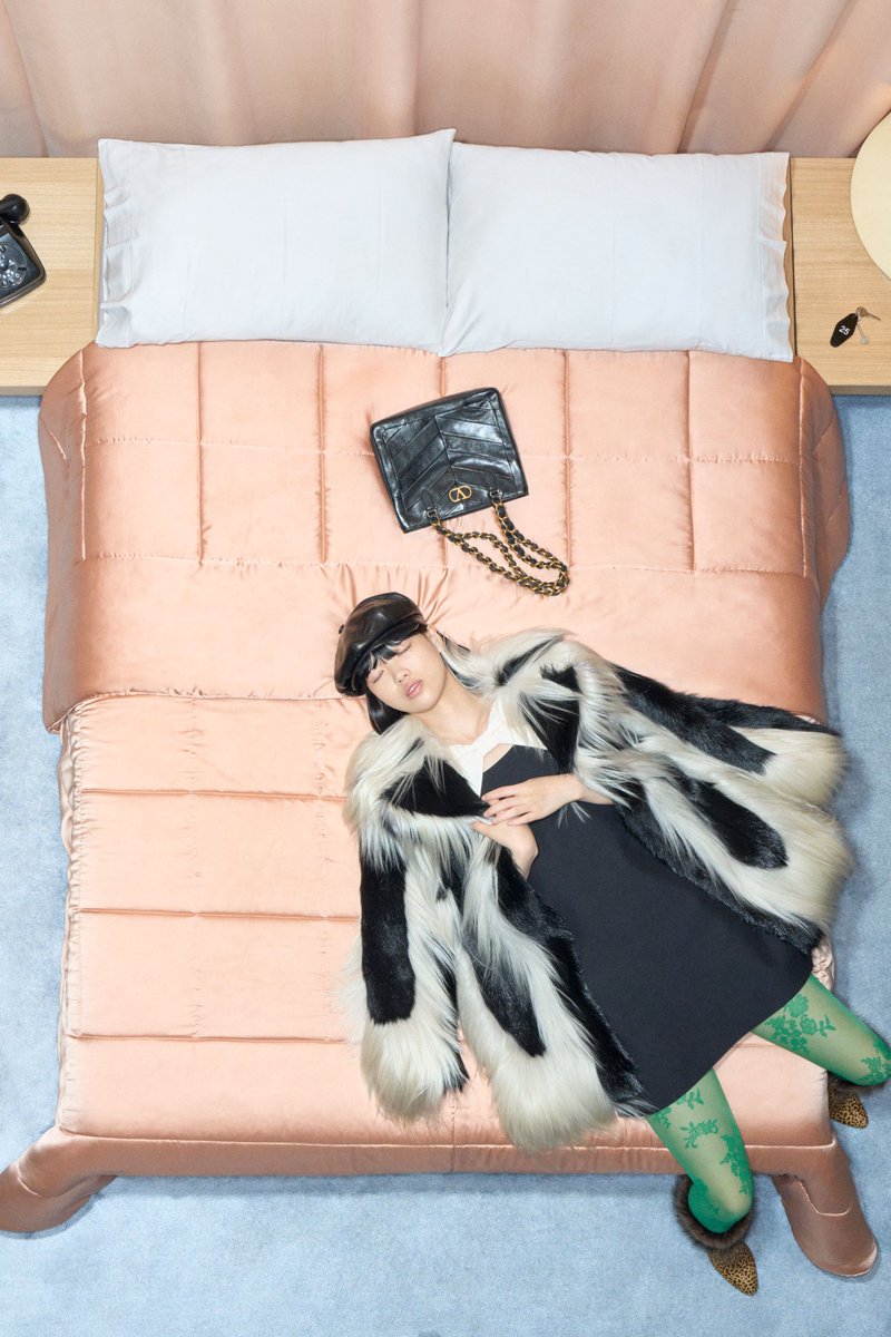 itgirlbackup's tweet photo. Jenna Ortega wearing a Valentino Resort 2026 coat in Sydney for Wednesday S2 press🐼 https://t.co/RJza3Ew7kE