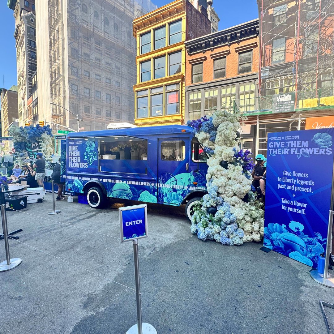eventpermits's tweet photo. Legends weekend was in full bloom last week in NYC with American Express, honoring the NY Liberty legends with this flower-themed mobile truck!🗽🏀

Be sure to follow us for location ideas from coast-to-coast! https://t.co/3I6TS7iyCB