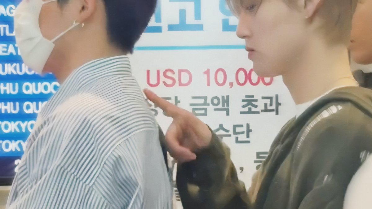 dowoodreams's tweet photo. ikaw pa rin ang pipiliin ko,

a #dowoo / #jeongbby au wherein 🐰 (altair) and 🐺 (gabe) are the best of friends for so long since college, but with their daily lives being entwined more than usual because of 👶🏻 (woo), can they really stay as what they are forever? https://t.co/GReaNNrxPv