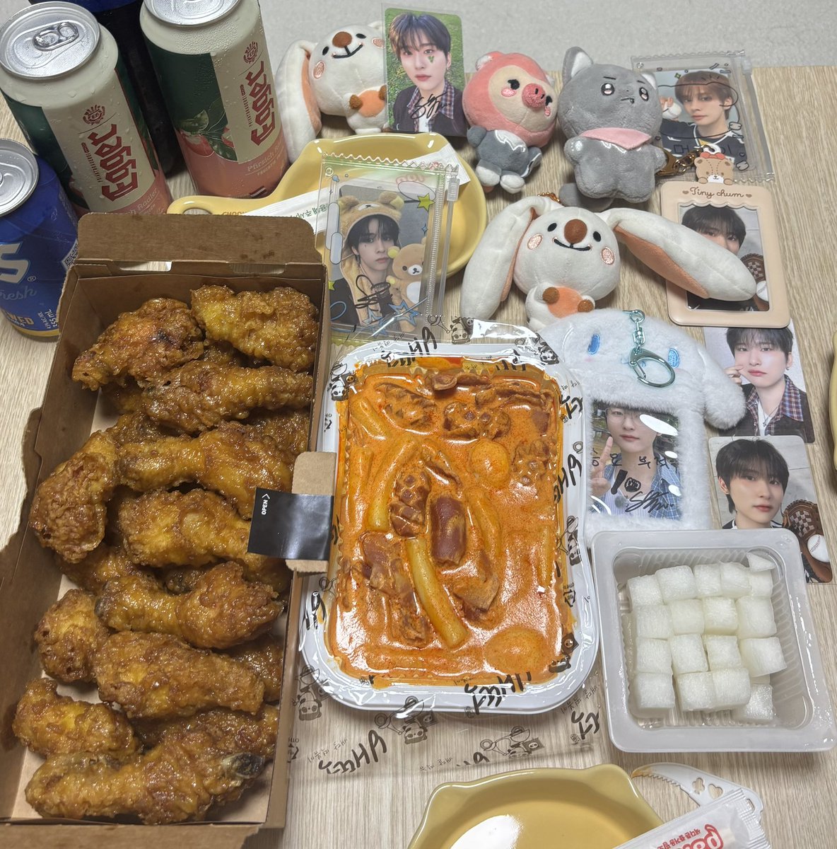 🐯 기아 2 vs 삼성 2 🦁
달빛시리즈 마지막날 알차게 즐기고 걸스나잇 💭✨

#크래비티_무뿌식뿌
#나_한입_세림이_세입
#우빈아_데굴데굴_냠