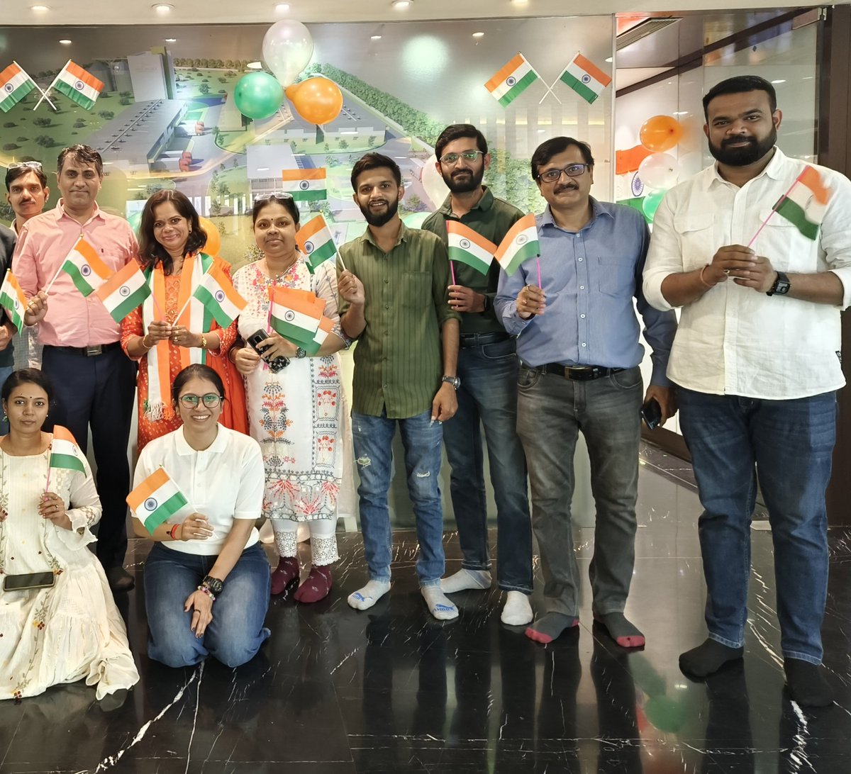 RDewasi's tweet photo. Happy Independence day all of you https://t.co/gwMvvnWC5M