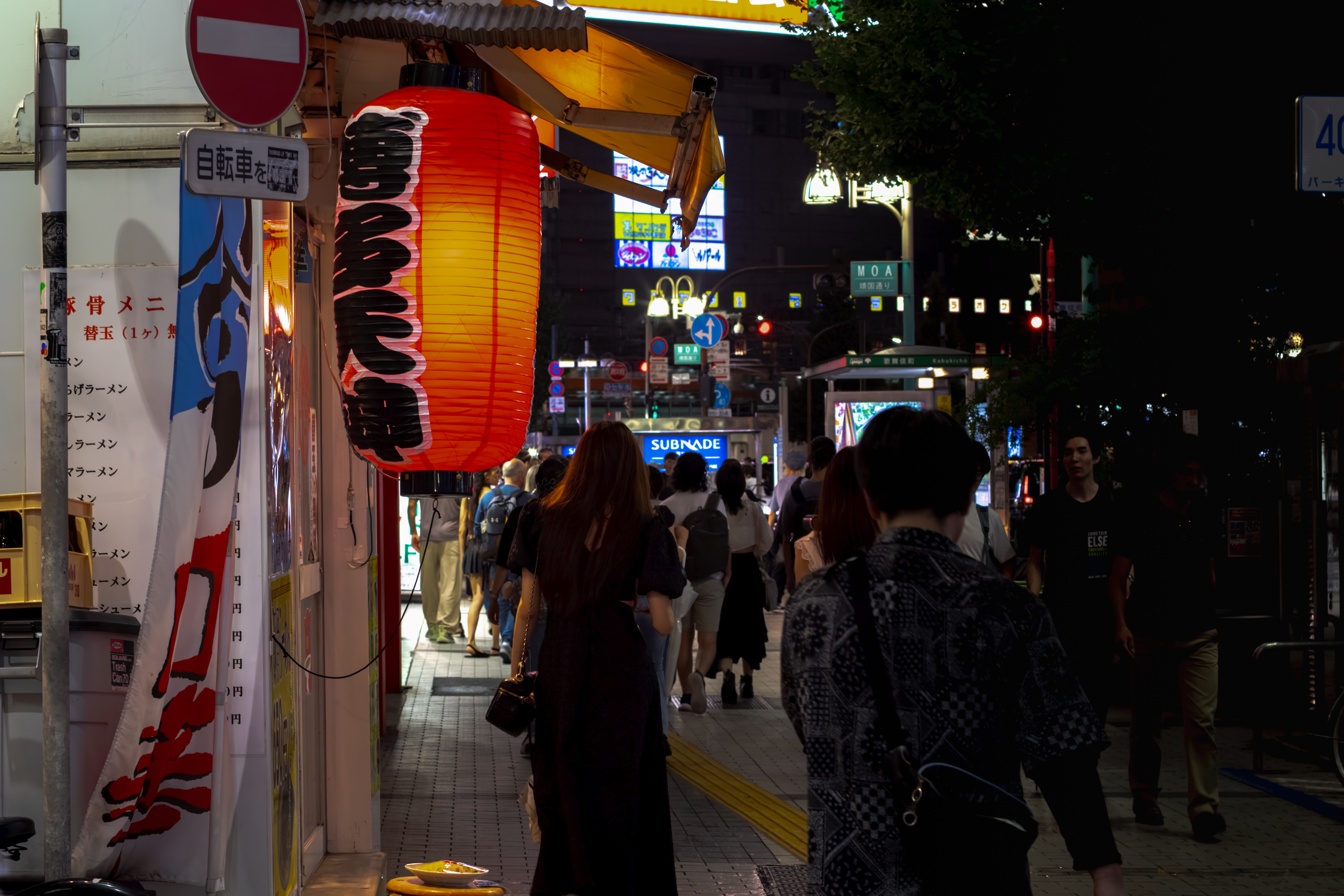 F4（エフフォー / エフスー）@TOKYO 東京発撮り下ろし写真集 F4