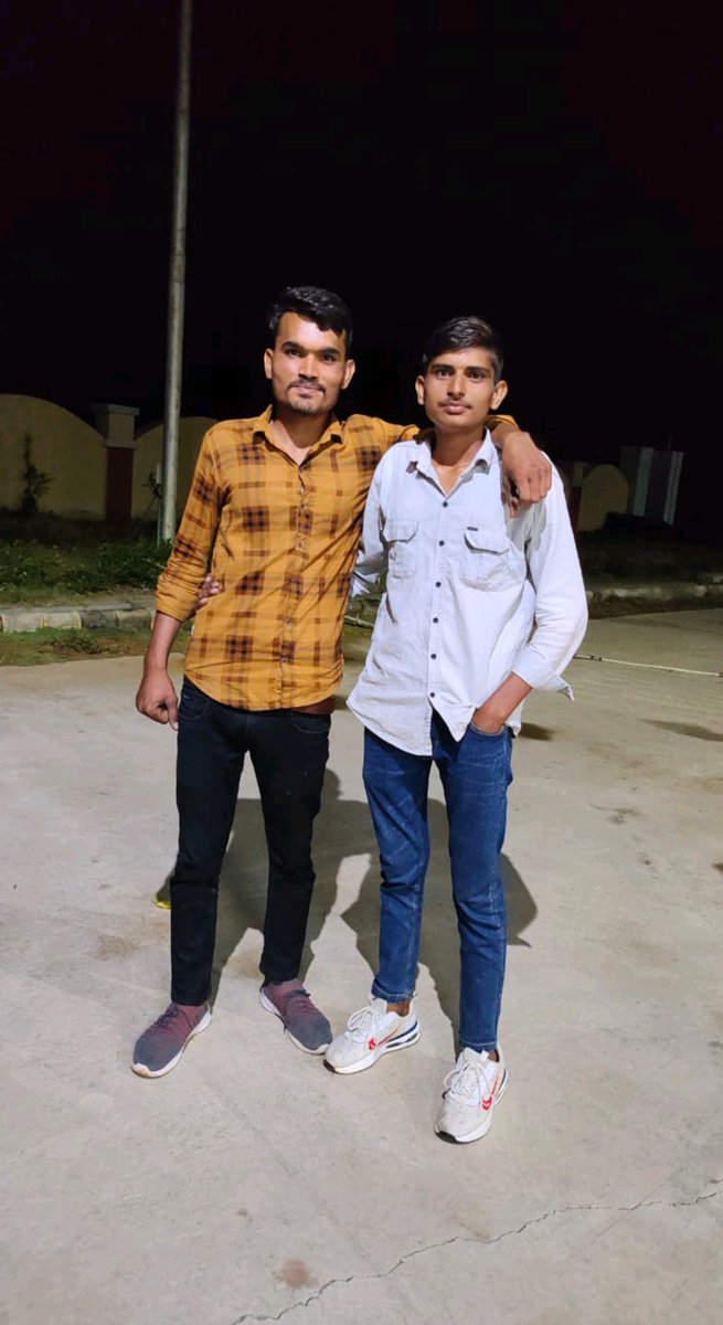 चिराग कलेक्शन डीडवाना के ओनर व हर सुख दुःख के सहयोगी भाई तुलछाराम कासनियां ( रताऊ ) को जन्मदिवस कि हार्दिक बधाई एवं शुभकामनाएं।।
Happy birthday brother 🎂🎉 
Suresh shesma koliya........