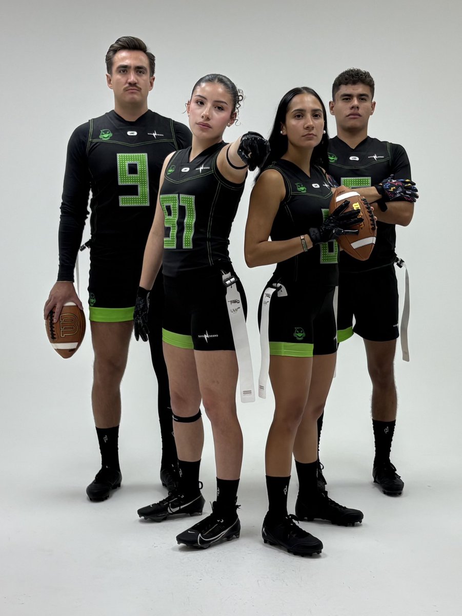 LigaMexTocho's tweet photo. Aaaaa mis #Ducks… nomás andamos esperando que pite el árbitro para darles mucho love 🦆. 
Saben que todo es con amor verdad? 🤭

#LosDoceGrandes #DivisiónUno https://t.co/FnikdFmKR5
