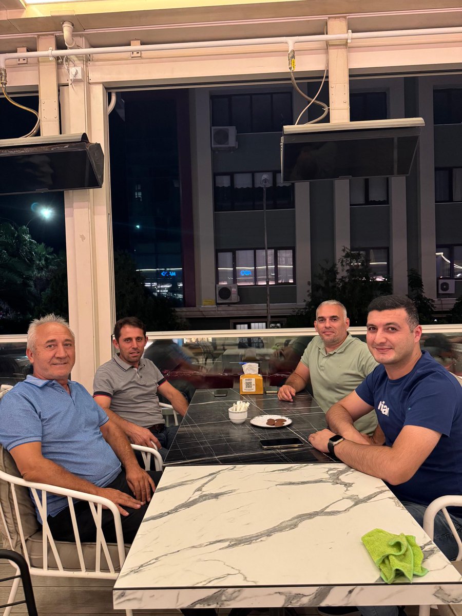 Hasan Gürtan (@gurtanhasan) on Twitter photo Yeni Yol Grubumuzun kurucularından ve Gelecek Partimizin, Parti İstişare Meclisi üyesi Mustafa Yeşilyurt ve Trabzon Kurucu İl Başkanımız Hasan Kamil Velioğlu ile Samsun’umuzda bir araya geldik.
<a href="/GelecekPartiTR/">Gelecek Partisi</a> <a href="/Ahmet_Davutoglu/">Ahmet Davutoğlu</a> <a href="/yesilyurt_/">Mustafa Yeşilyurt</a> <a href="/hkvelioglu/">HASAN KAMİL VELİOĞLU</a> <a href="/merterrdal/">Mert Erdal</a> Yeni Yol Grubumuzun kurucularından ve Gelecek Partimizin, Parti İstişare Meclisi üyesi Mustafa Yeşilyurt ve Trabzon Kurucu İl Başkanımız Hasan Kamil Velioğlu ile Samsun’umuzda bir araya geldik.
<a href="/GelecekPartiTR/">Gelecek Partisi</a> <a href="/Ahmet_Davutoglu/">Ahmet Davutoğlu</a> <a href="/yesilyurt_/">Mustafa Yeşilyurt</a> <a href="/hkvelioglu/">HASAN KAMİL VELİOĞLU</a> <a href="/merterrdal/">Mert Erdal</a>