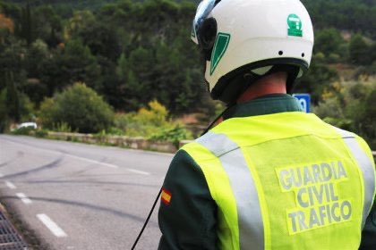 🚗 Debido aos incendios en #Ourense a través dos PMV da <a href="/DGTes/">Dir. Gral. Tráfico</a> recoméndase acceder a #Galicia pola A-6

⚠️ A A-52 e a N-525 presentan inestabilidade e cortes continuos

📅 Coincide con operación especial de tráfico e alta intensidade de desprazamentos: máxima precauci