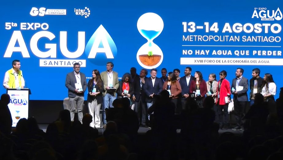 🏆 Premios del Agua

Un reconocimiento a todos aquellos que contribuyen a la gestión, innovación y conservación de este recurso tan valioso.

📌 #ExpoAgua2025 #XVIIIForoDeLaEconomíaDelAgua <a href="/CrisHuidobro/">Cristina Huidobro</a>
