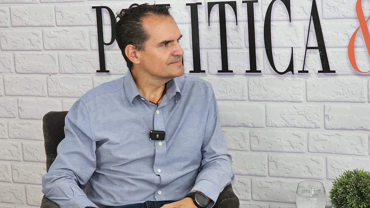 PoliticaNegocio's tweet photo. #Galería 📸 | Así se vivió la Entrevista Exprés con @MAUHOLGUIN , presidente del Consejo Empresarial Mexicano en Política y Negocios. https://t.co/QdYHoMHfSf