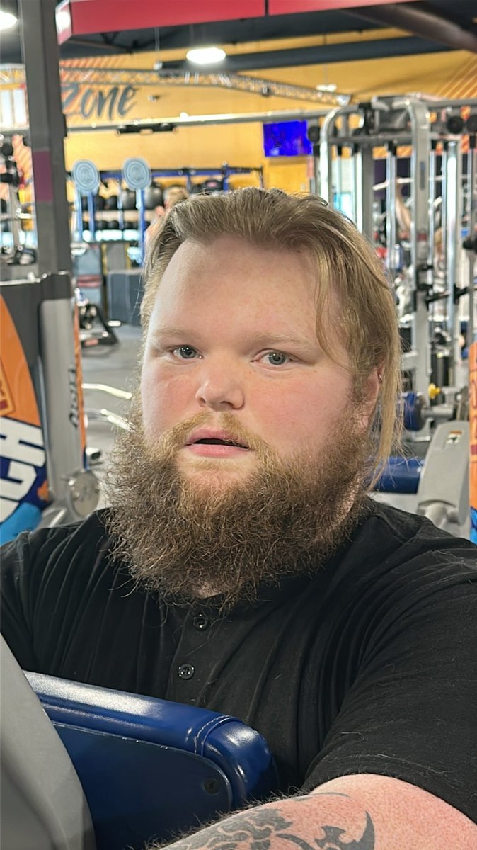 Dissociating at the gym is somewhat of a pastime for me