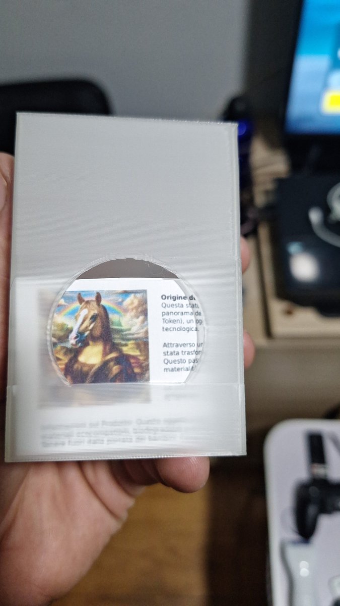 This is incredible, I never thought I'd experience anything like this.
I received a 3D NFT image from a collection I created the month of my birthday.
Thank you so much to <a href="/ArdesiholD/">ArdesiholD</a>  and the <a href="/xyz_holD/">holD</a>  group for making this a reality.

The Monalisa Polygon Club