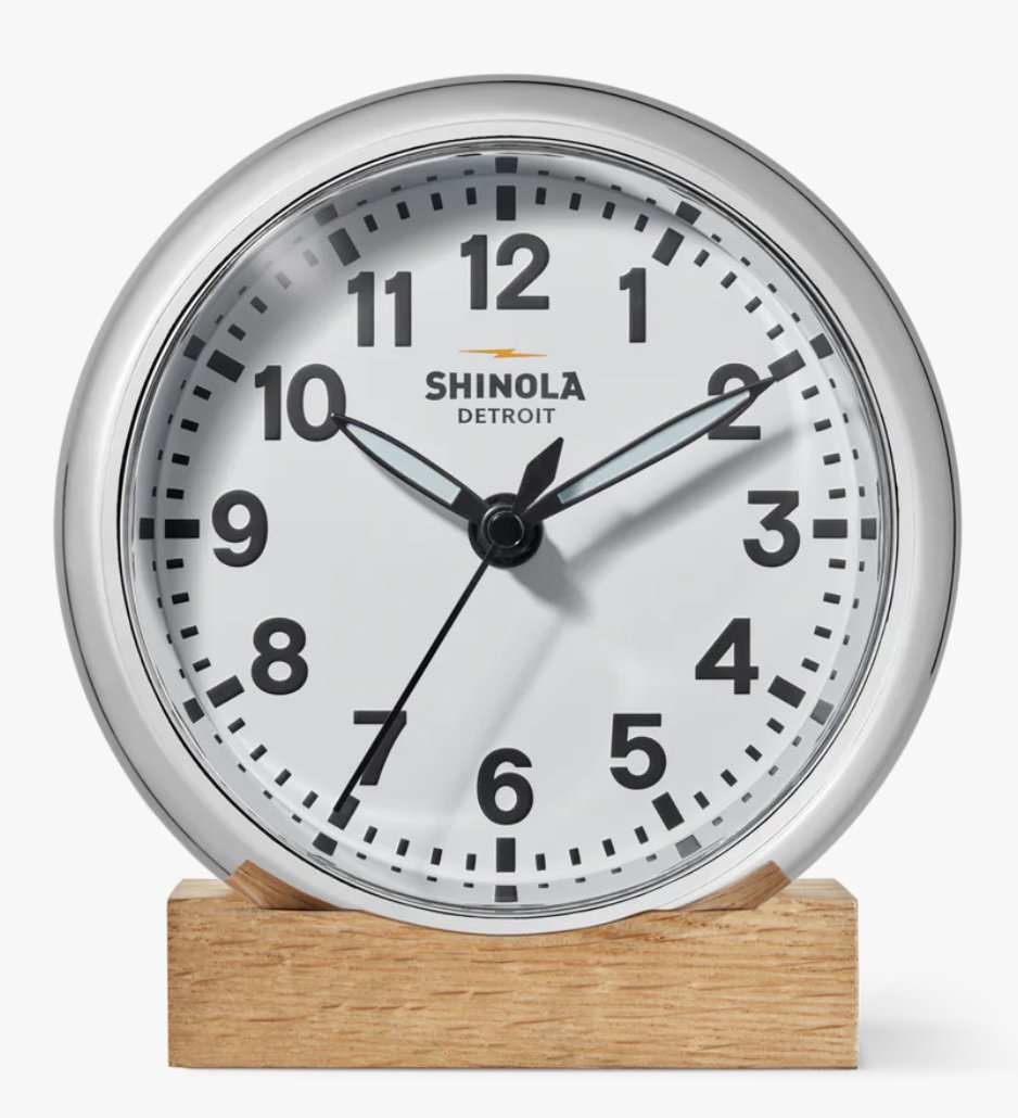 mech2code's tweet image. > Timeless style
> Full metal/wood construction
> Quartz movement
> Requires batteries
> sad.png