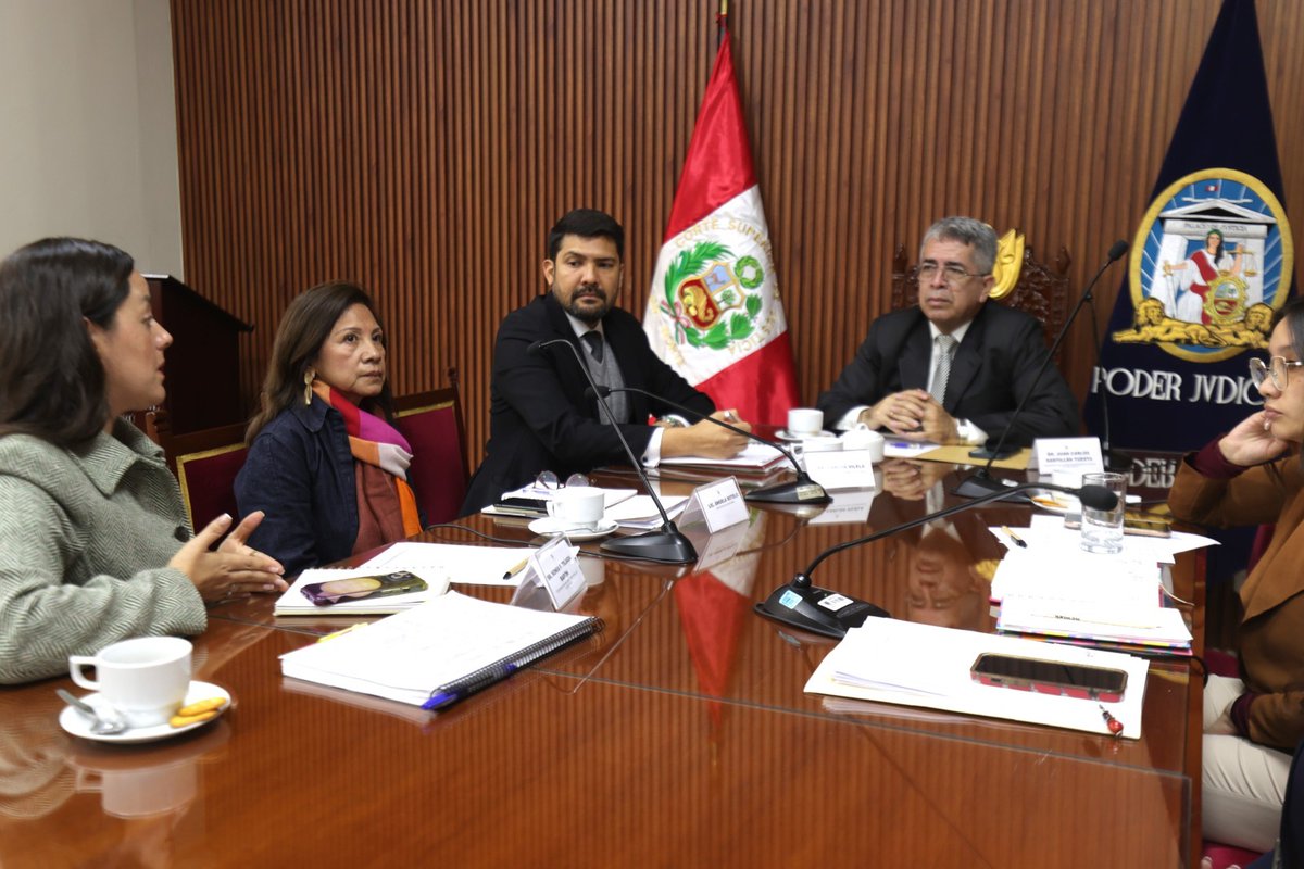 💜 Cada día cuenta para la niñez 👧🧒
El #MIMP, a través de la Dirección de Adopciones, impulsa la estrategia #CadaDíaCuenta para agilizar procesos judiciales de niñas, niños y adolescentes en desprotección familiar, evitando su institucionalización prolongada y garantizando su