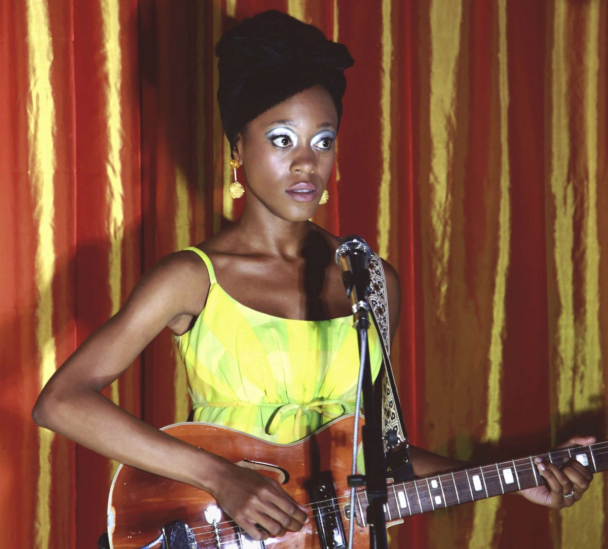 Outsideleft tweet media