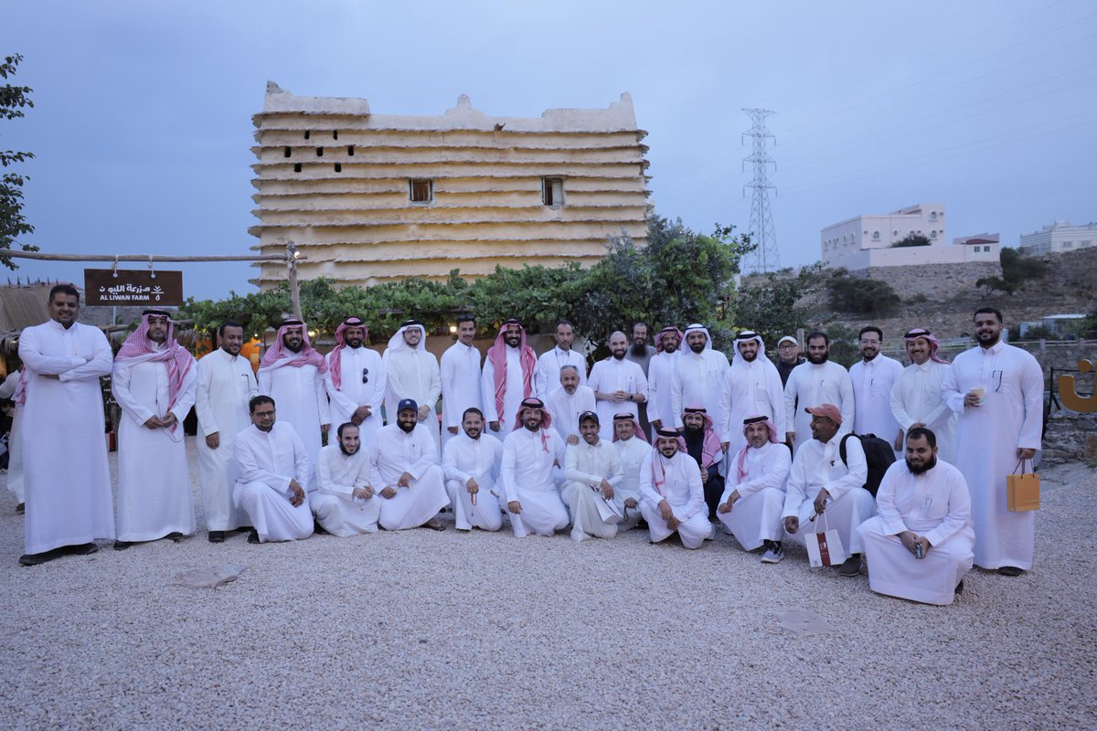 جمعية ملاك المطاعم والمقاهي (@rcoa_sa) on Twitter photo ضمن مبادرة صيف الضيافة، وبحضور أكثر من 35 مستثمرًا في القطاع، تشرفنا اليوم بزيارة مزرعة الليوان في مدينة أبها البهية، وذلك في إطار برنامج الزيارات الذي تنظمه جمعية ملاك المطاعم والمقاهي بهدف تعزيز التواصل وتبادل الخبرات بين رواد القطاع.
<a href="/A_aldeyafa/">عالم الضيافة</a> ضمن مبادرة صيف الضيافة، وبحضور أكثر من 35 مستثمرًا في القطاع، تشرفنا اليوم بزيارة مزرعة الليوان في مدينة أبها البهية، وذلك في إطار برنامج الزيارات الذي تنظمه جمعية ملاك المطاعم والمقاهي بهدف تعزيز التواصل وتبادل الخبرات بين رواد القطاع.
<a href="/A_aldeyafa/">عالم الضيافة</a>