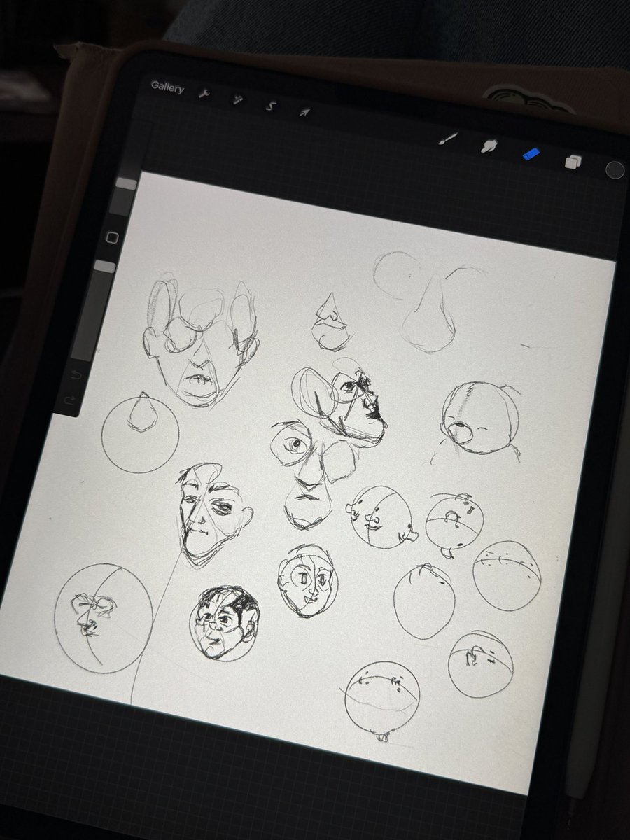 nailyed's tweet photo. i’ve been doodling!! https://t.co/jpd7uSsta2