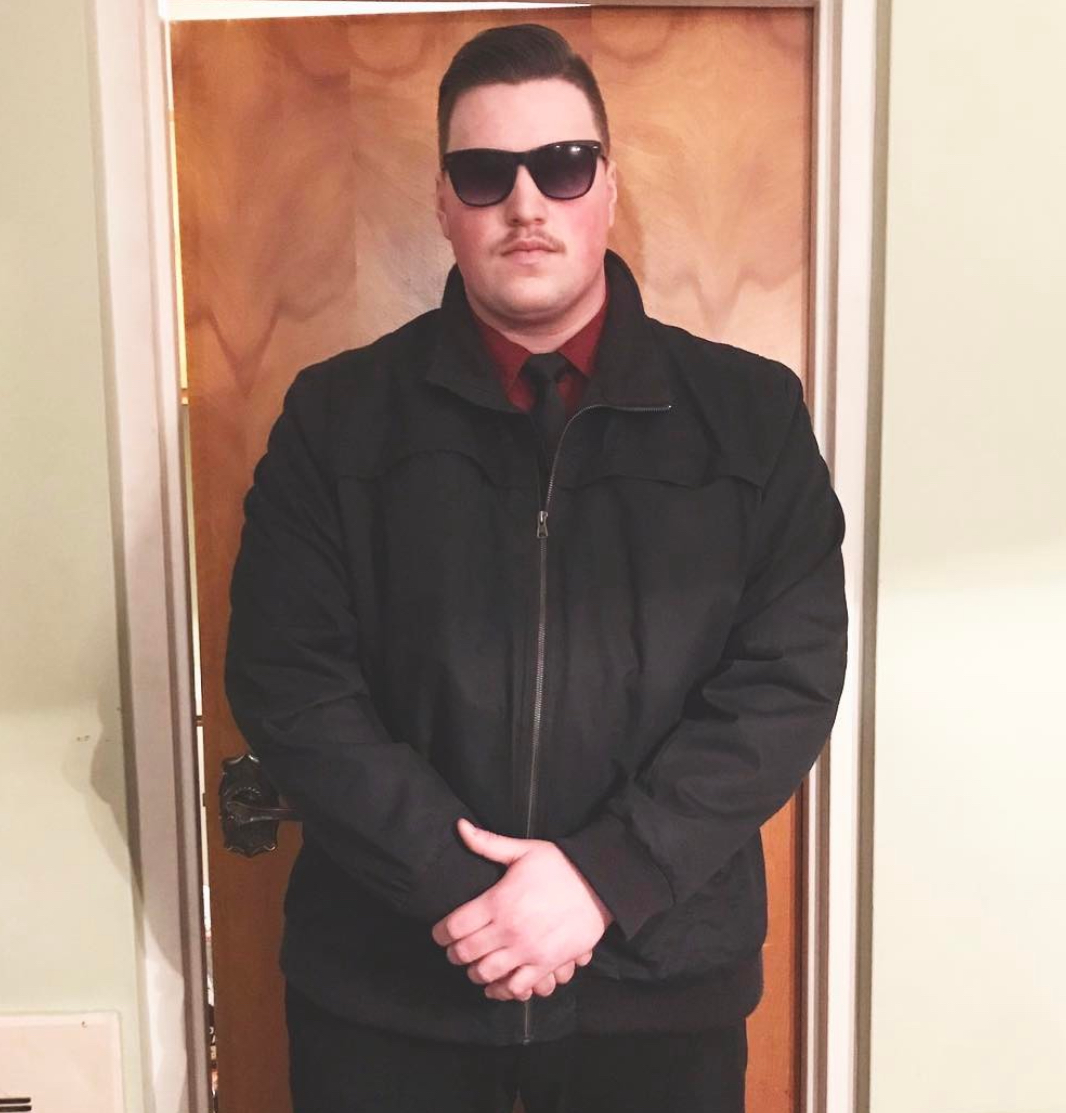 Just took a look at the trading chart and seems like a lot of people sold their coin.

I will still support this and I will make some crypto related memes in the next hours.

bags.fm/E3XfEaLR3RbzCP…

Here is the Bouncer 2.0 lol 🤣