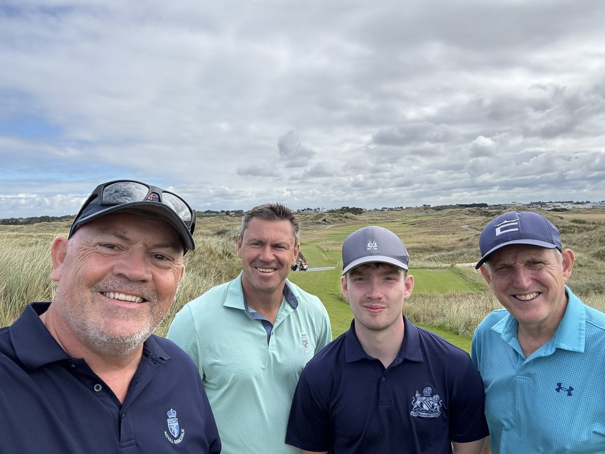 nleech7657's tweet photo. It’s always been a great course but the changes have made it even better! Excellent work @royalbirkdale &amp; awesome early morning knock with Chris @smithie36 &amp; Ben. Hard to get a better place to play👌🏌️‍♂️😎 #puregolf #iconicvenue https://t.co/AdFPCJUHyt