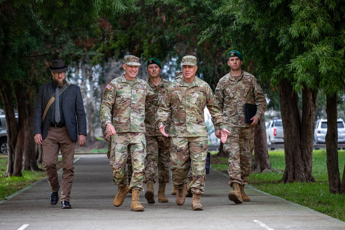 The Illinois Guard's Deputy Assistant Adjutant General, Brig. Gen. Michael Eastridge, is working in his dual-hatted position as Deputy Commanding General of Army South at Exercise Southern Vanguard 25 in Chile.  (Photos by Sgt. 1st Class Sebastian Rothwyn and Spc. Rosa Ibarra.)