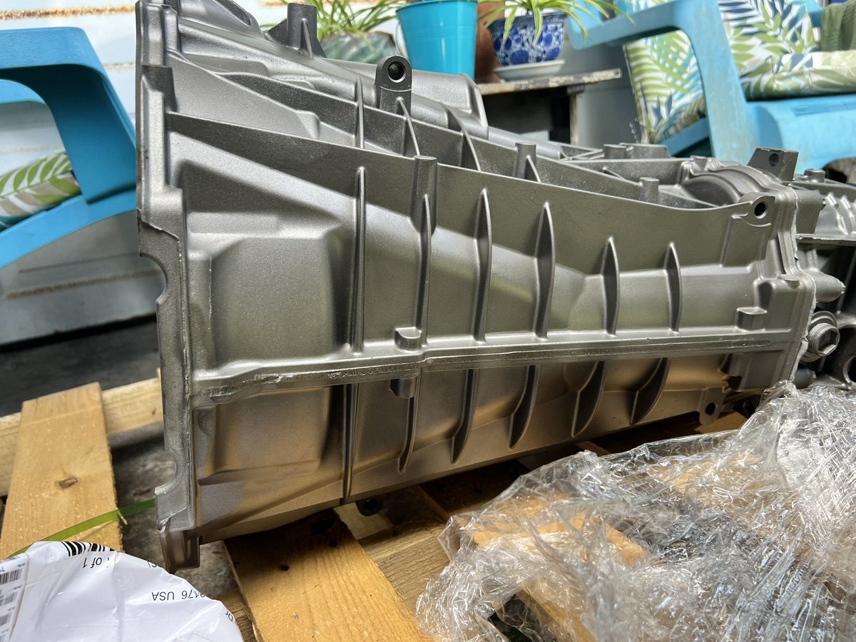 WasQOnce's tweet image. Woohoo, the transmission (stupid X gian doesn’t allow abbreviations) to go into my Jeep. The old one went about 190k miles. Hope this one does as well.