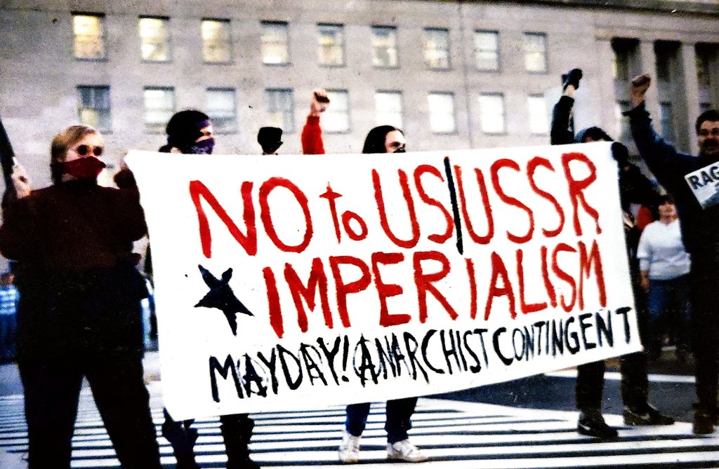 gegen_oben's tweet photo. Gegen das Herrschaftssystem der Imperialisten.
#NothingAboutUkraineWithoutUkraine #НічогоПроУкраїнуБезУкраїни
#SolidarityNotSurrender #СолідарністьНеКапітуляція
#OccupationIsNotPeace #ОкупаціяЦеНеМир
#StandWithUkraine #СтійЗУкраїною
#StopPutinStopTrump #СтопПутінСтопТрамп https://t.co/kmfNXEMaAC