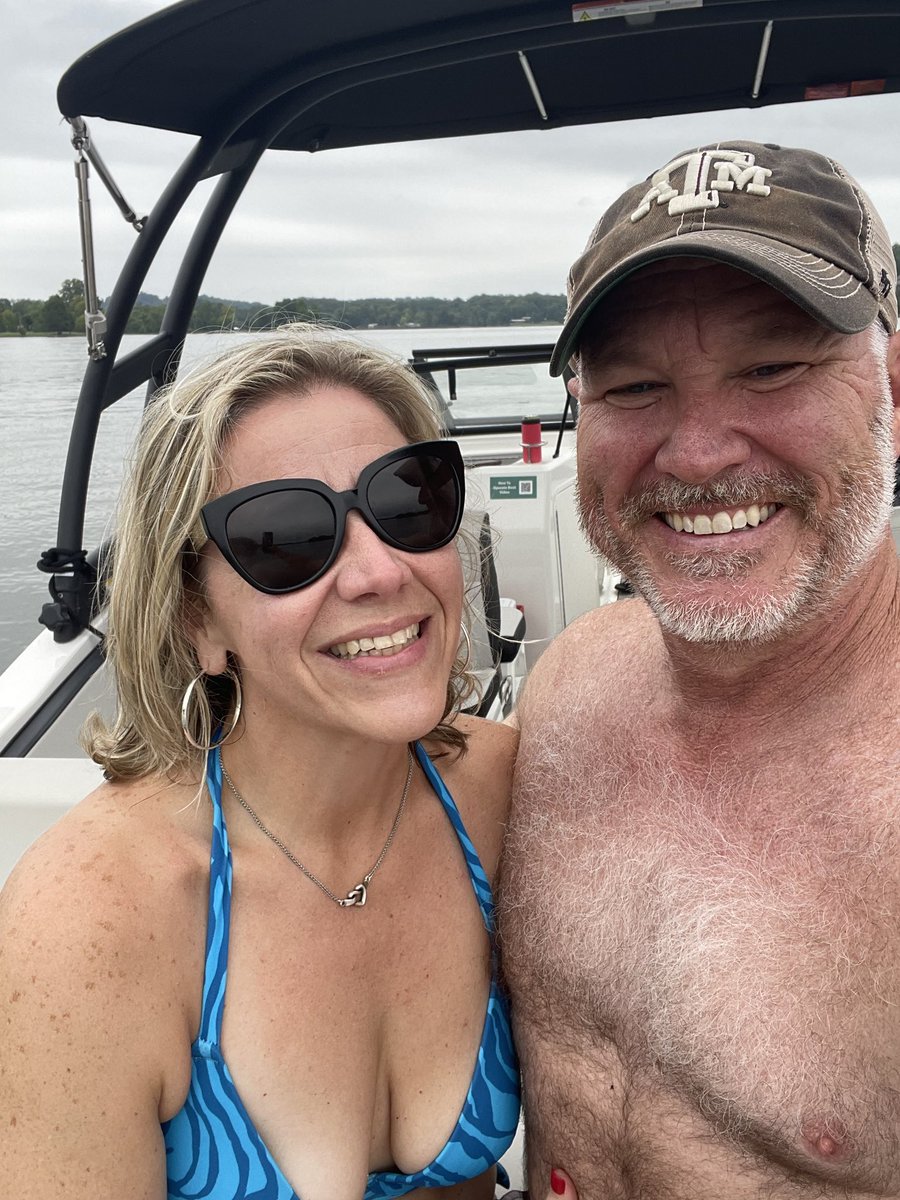 AmySykes1980's tweet photo. Absolutely - go live your best life with the best people! #lifeisgood #loveyourpeeps #grateful https://t.co/n80Lvn9FUI