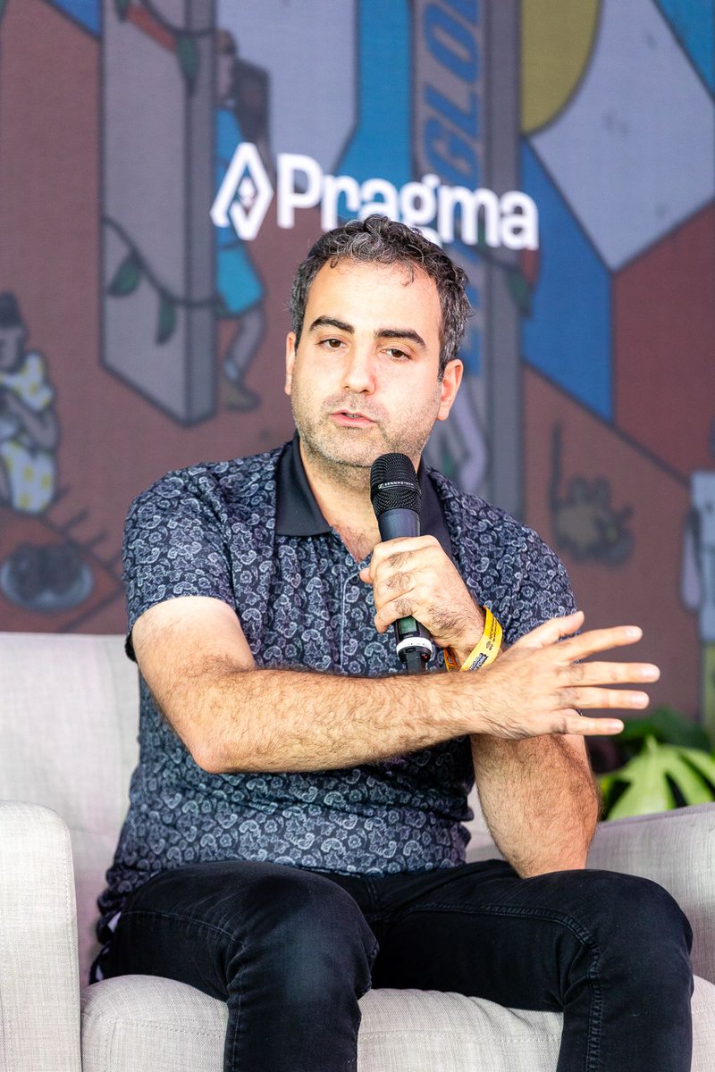 The pull of Ethereum is growing and institutions are coming.

<a href="/sgoldfed/">Steven Goldfeder</a>, co-founder of @OffchainLabs, shared details of their Robinhood partnership and how <a href="/arbitrum/">Arbitrum</a>’s two-tier structure lets institutions start on shared chains and graduate to their own.

He also explained that