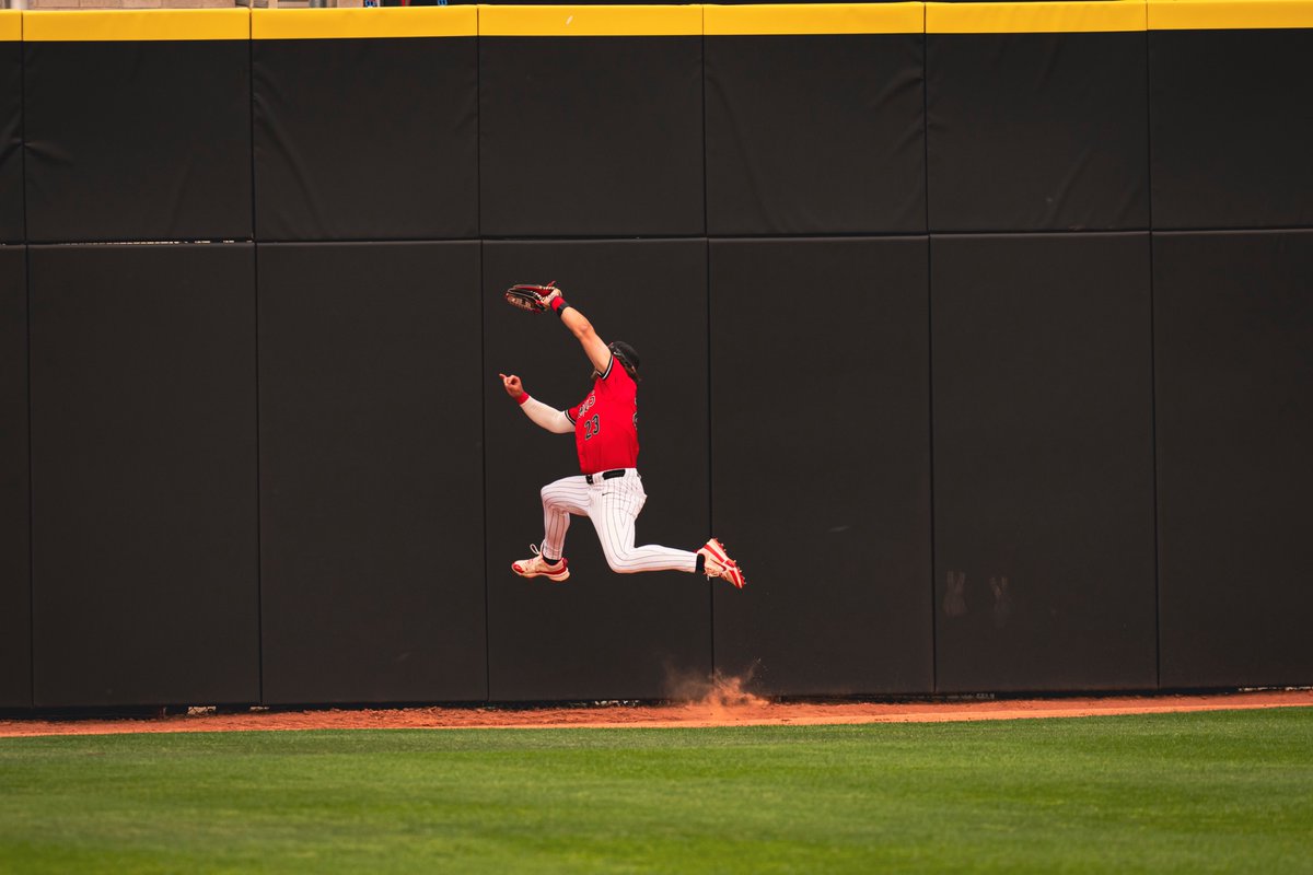 UNLV Baseball tweet media