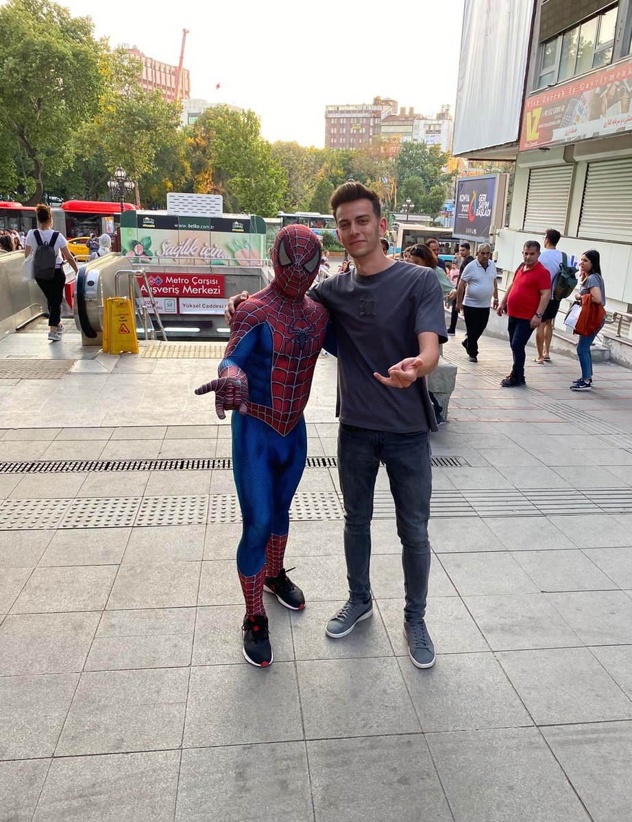 dünyaya gelişinin sene-i devriyesinde rahmetle yâd ediyoruz 
<a href="/gelvar312/">Kuzey</a>