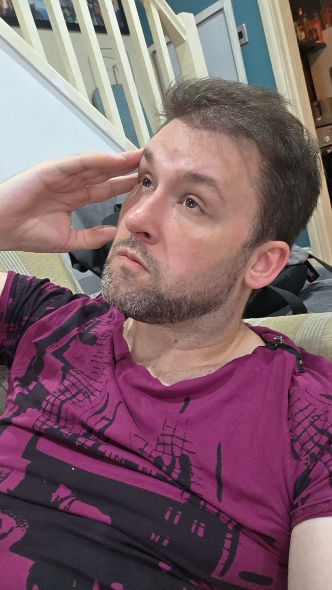 How is it that I've just come back from 45°C heat in Arizona and Vegas, and yet I STILL feel so uncomfortable in my own house because British Summer makes me feel that sweaty and nasty that I need a shower every couple of hours? OVER IT!