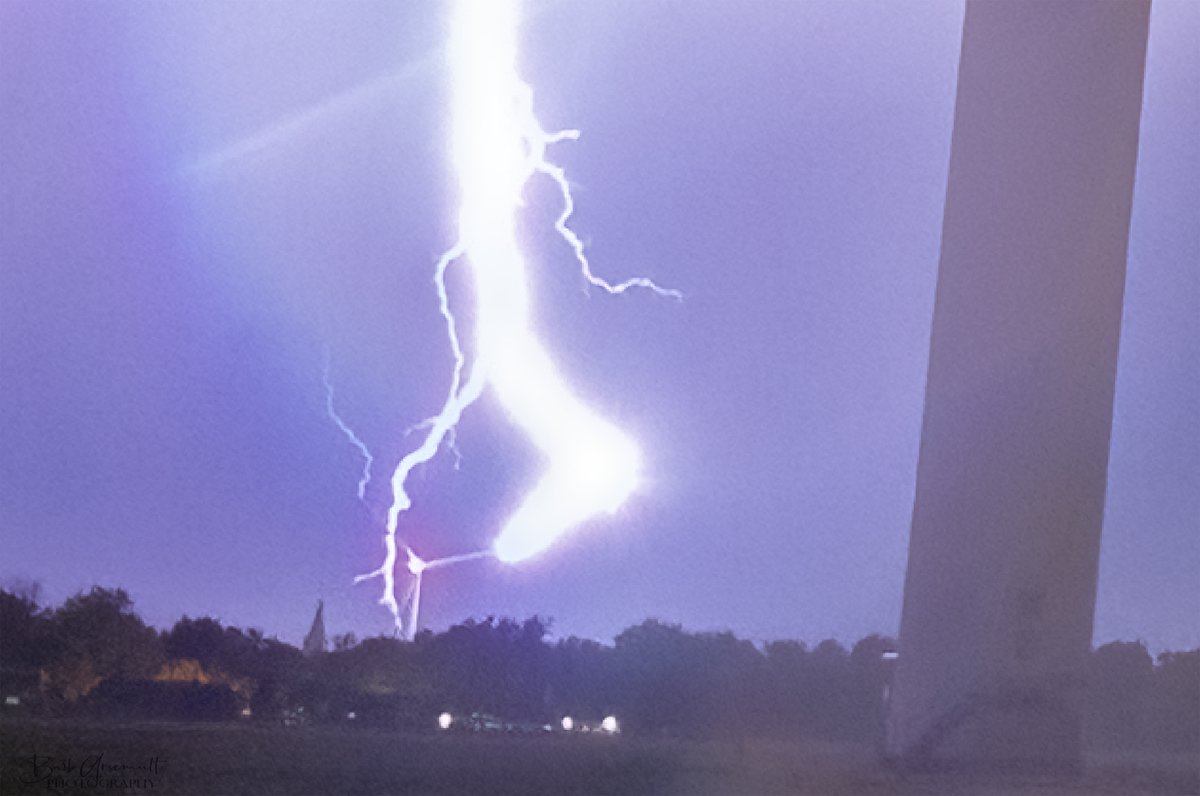 BeyondTheLensBA's tweet photo. Tilbury 10:56p.m. Aug.12.2025 A storm system came through our area. Taken from Davidson Rd. looking west towards town. Turbine got struck by a huge lightning bolt. Highly cropped to see the lightning strike better. #onstorm #shareyourweather #ckont https://t.co/0Vd5EePEqq
