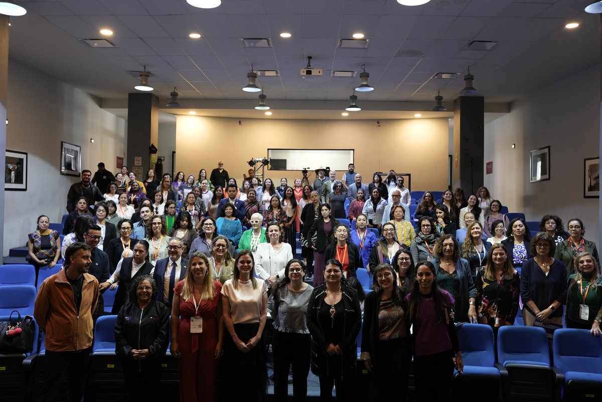 Las integrantes de la Alianza Global por los Cuidados nos reunimos en la Asamblea General #PabellónDeLosCuidados 💜 para seguir tejiendo una sociedad de los cuidados que sostenga la vida con justicia, derechos y autonomía, desde una visión transformadora #XVIConferenciaMujerALC