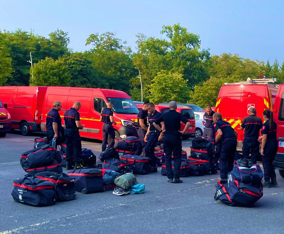 [#Renfort] Engagés depuis le 7 août avec la 3ᵉ colonne de renfort feux de forêt Île-de-France, pour lutter contre l’incendie dans l’Aude, nos 15 sapeurs-pompiers sont de retour ce soir dans le Val d’Oise.

Bravo et bon retour à tous ! 🙌🏼