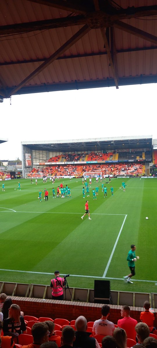 Come on the Terrors #p2baa #dufc 🧡🖤🧡