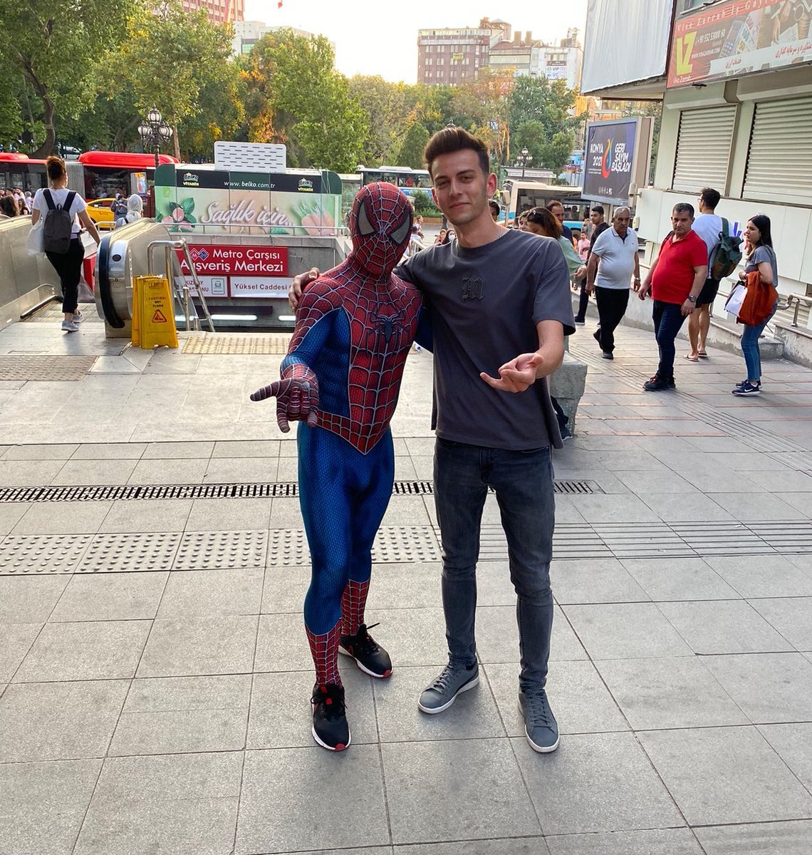 dünyaya gelişinin sene-i devriyesinde rahmetle yâd ediyoruz 
<a href="/gelvar312/">Kuzey</a>