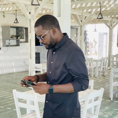 Larsonisaias's tweet photo. #NovaFotoDePerfil https://t.co/7w9AxutwtU