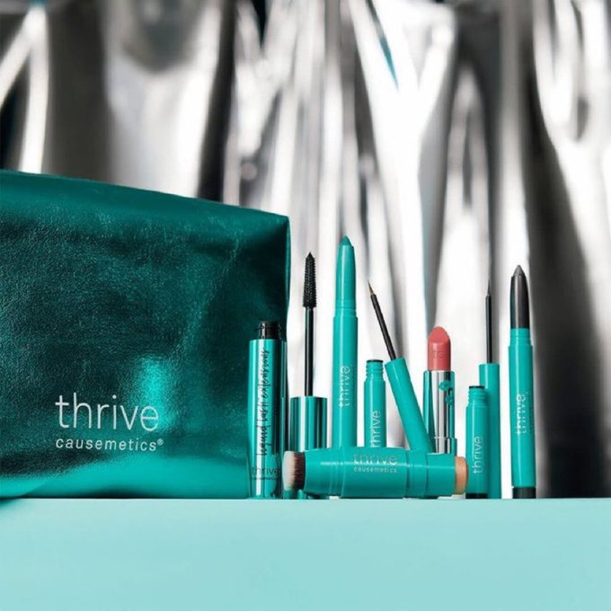 SarahFraserShow's tweet image. Brighten a mom’s day—especially if you’re that mom with @ThriveCause! Go to thrivecausemetics.com/TSFS for 20% OFF your order!

#thrivecausemetics #ad