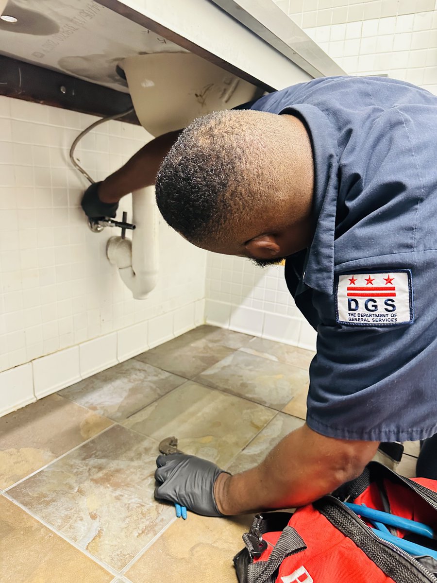 DCDGS's tweet photo. Our Plumbing Unit is hard at work ensuring our @dcpublicschools are in good order and functioning before students and staff return! Our Teams' school readiness efforts ensure our schools are ready to welcome back staff and students! #DGSAtWork https://t.co/NCoN162eO9