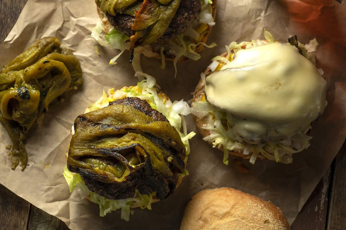 NMMagazine's tweet photo. These are the green chile cheeseburger spots you need to try right now.  https://t.co/rweOYFO0JU https://t.co/3nw4LOYk5f