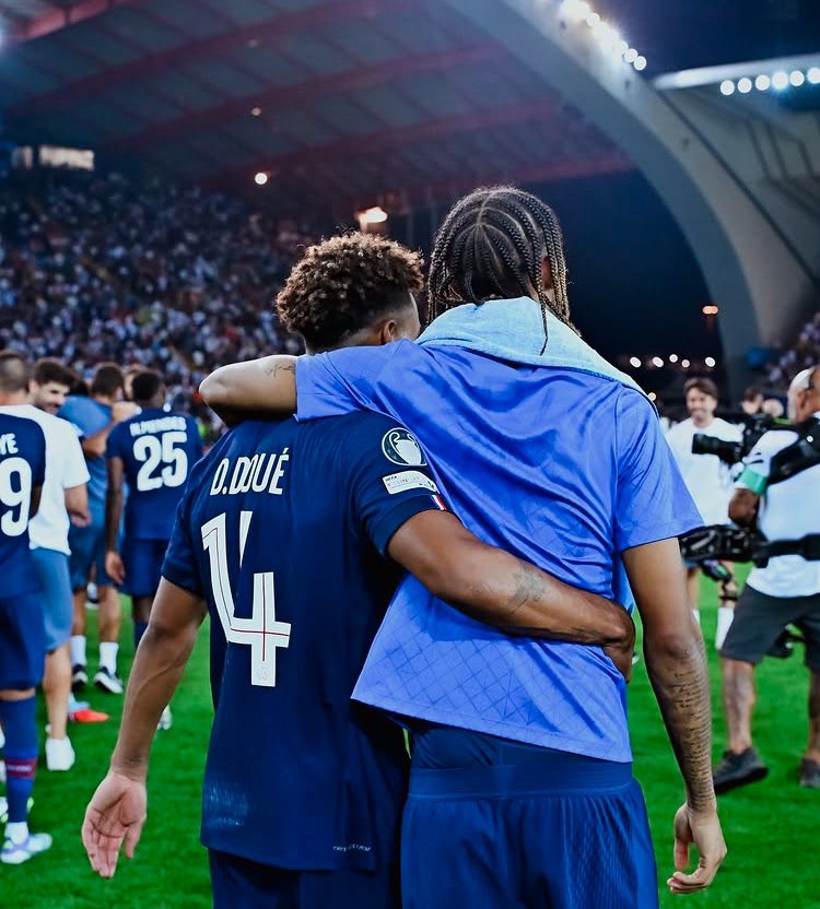 DOUE_FR's tweet image. Désiré Doué 🇫🇷 sur IG : 

« Mindset, bravo l’équipe ! 🏆

#whatafeeling »