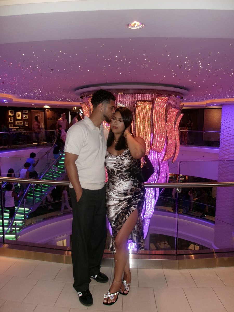 xolenaaaa's tweet image. Mi amorcito 🥹 Im the luckiest girl ever 🤍