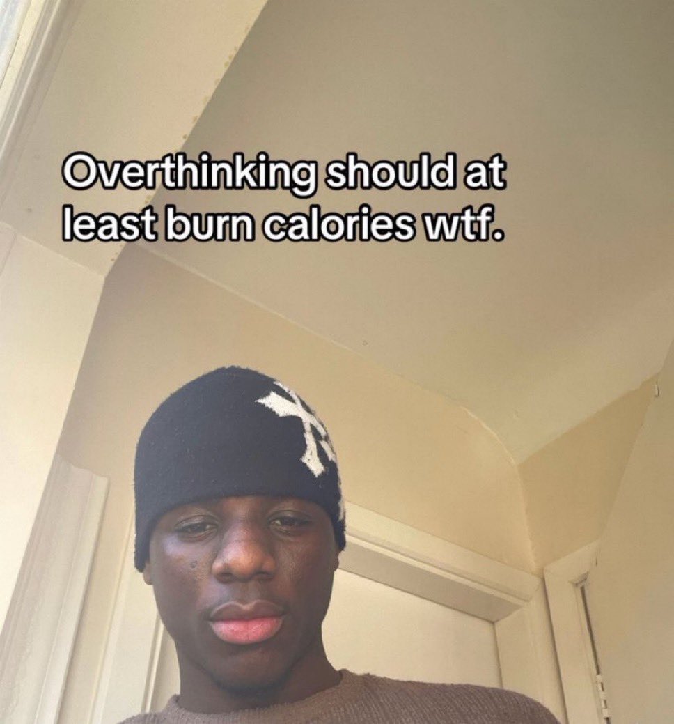 Valorant time

twitch.tv/savefatcats