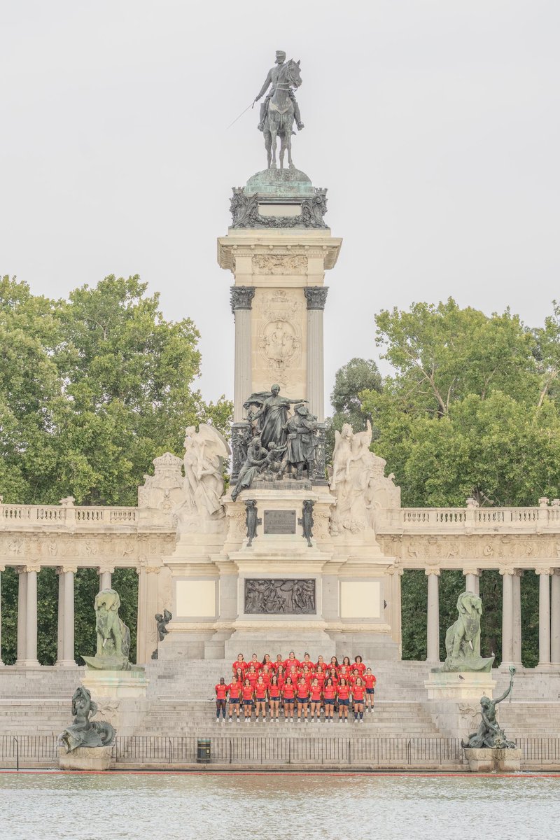 Las 32 𝐋𝐞𝐨𝐧𝐚𝐬 que representarán a 🇪🇸 en la <a href="/rugbyworldcup/">Rugby World Cup</a> 2025. 

#LasLeonas | #RWC2025